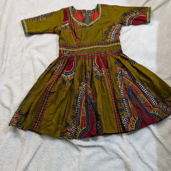 Dresse - Picture 1 of 7